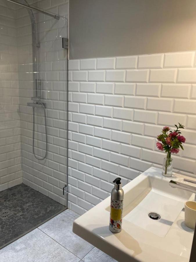 Le Comptoir Du Voyageur Aparthotel Arbois Ngoại thất bức ảnh