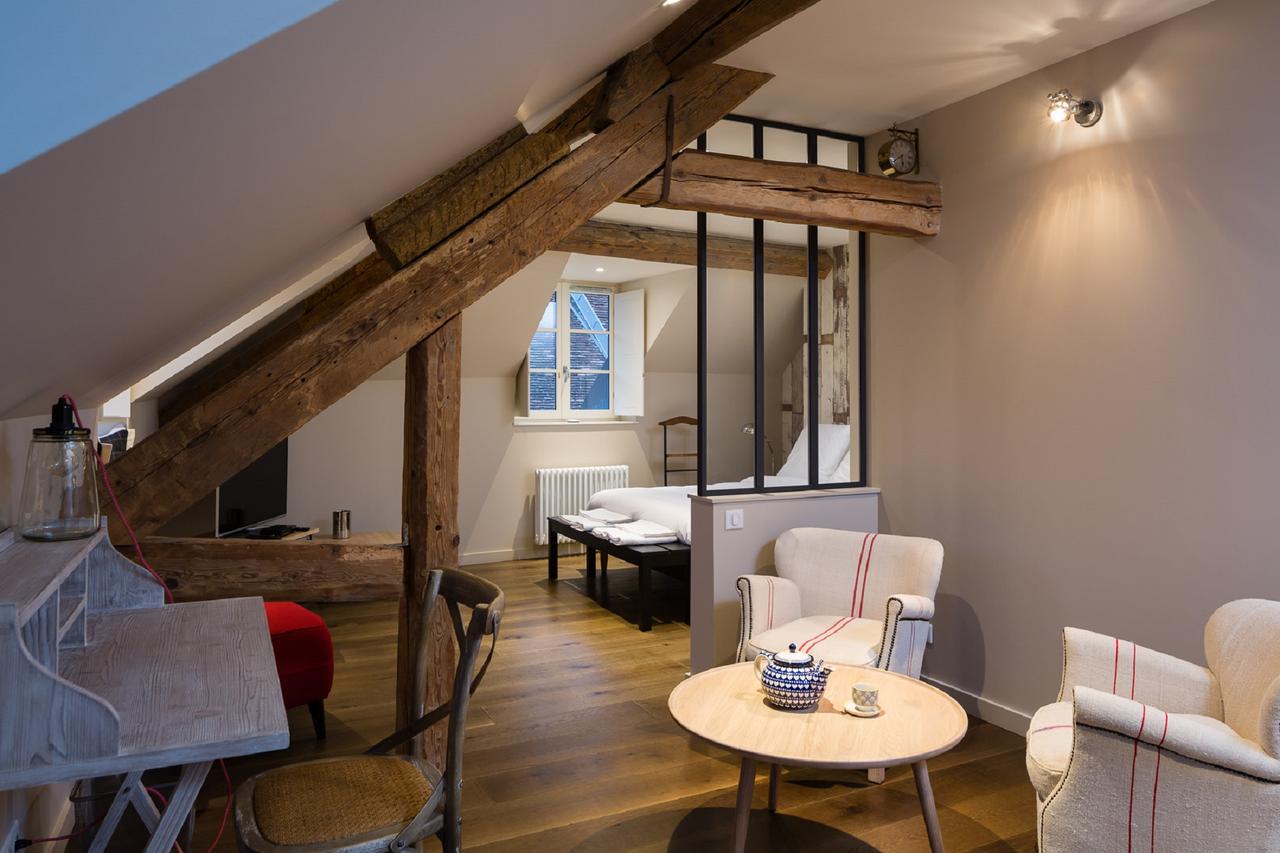 Le Comptoir Du Voyageur Aparthotel Arbois Ngoại thất bức ảnh
