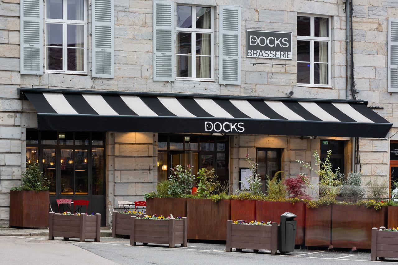 Le Comptoir Du Voyageur Aparthotel Arbois Ngoại thất bức ảnh