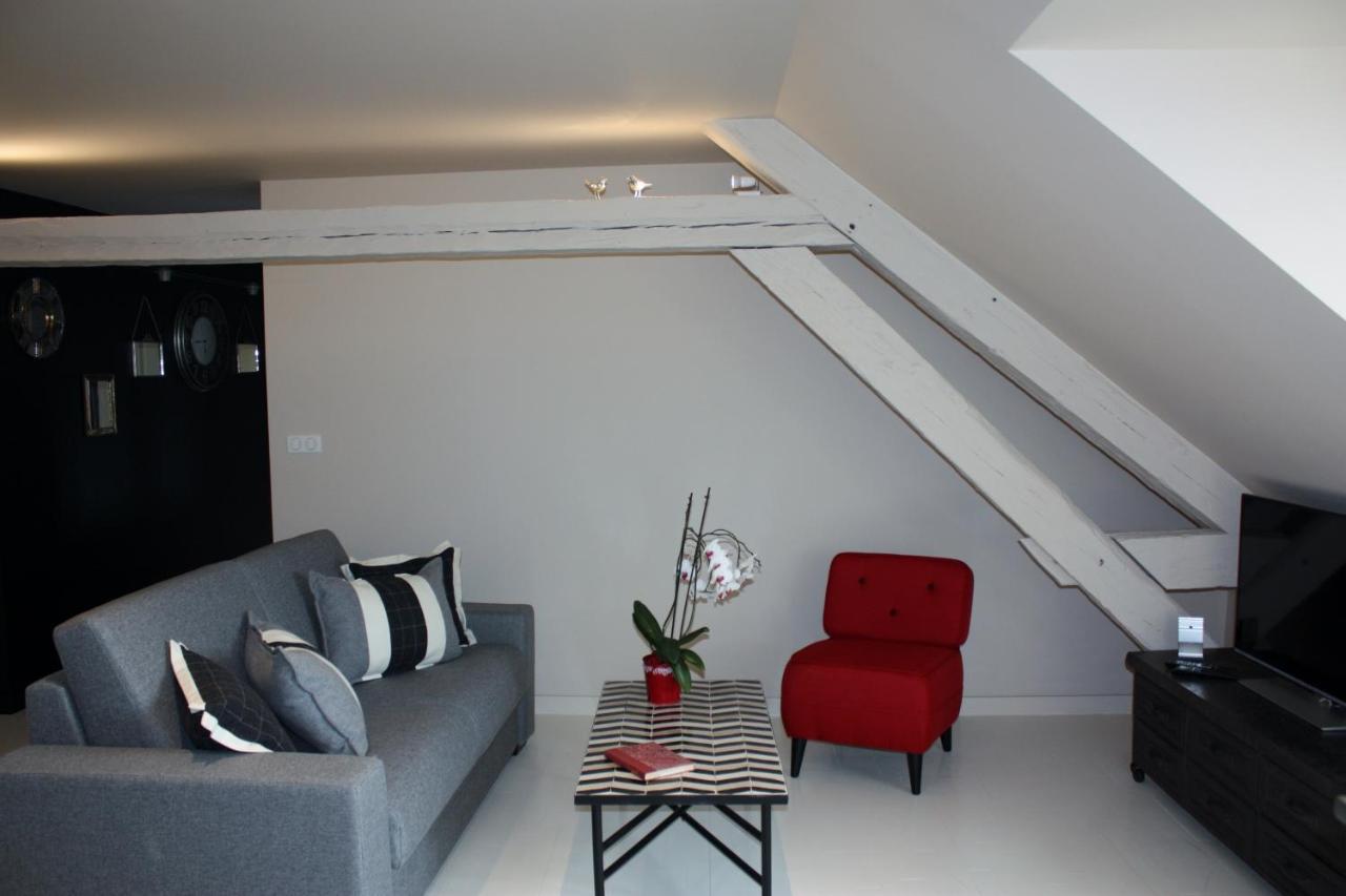 Le Comptoir Du Voyageur Aparthotel Arbois Ngoại thất bức ảnh